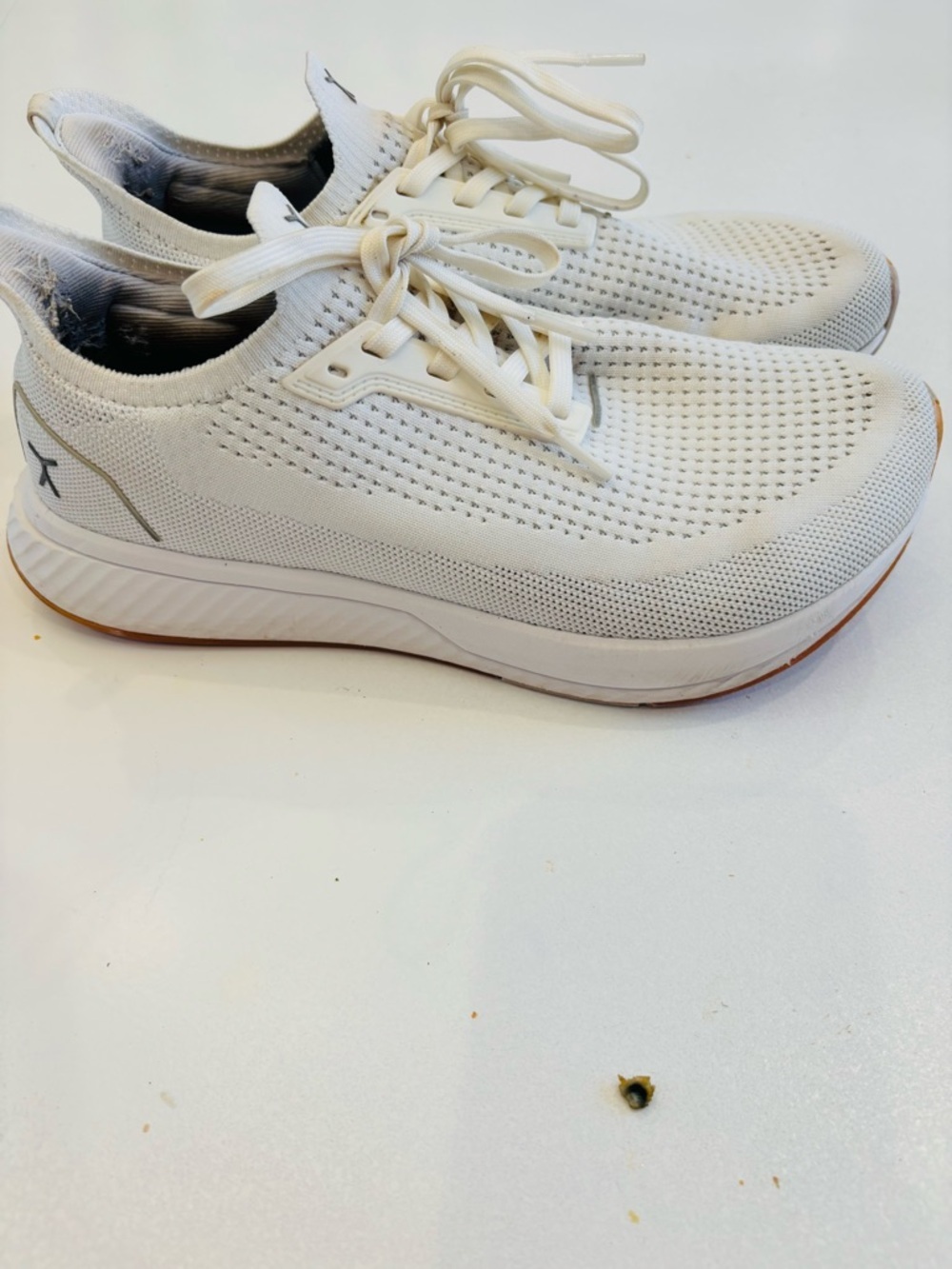 Men's White Knit Athletic Sneakers with Cushioned Foam Midsole size 8 - Picture 12 of 12